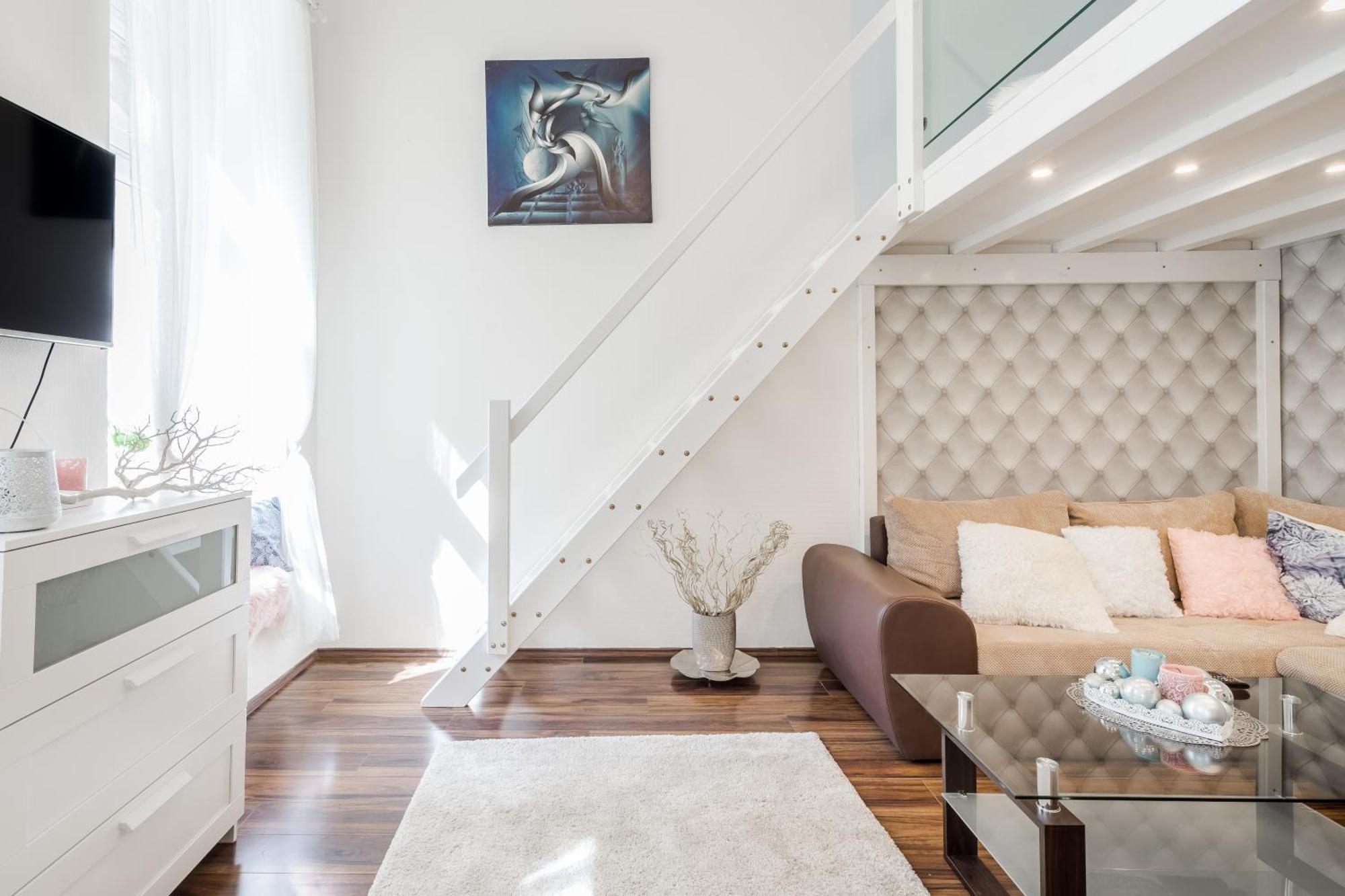 Bpr Stylish Mosaic Home With Terrace Budapeste Exterior foto