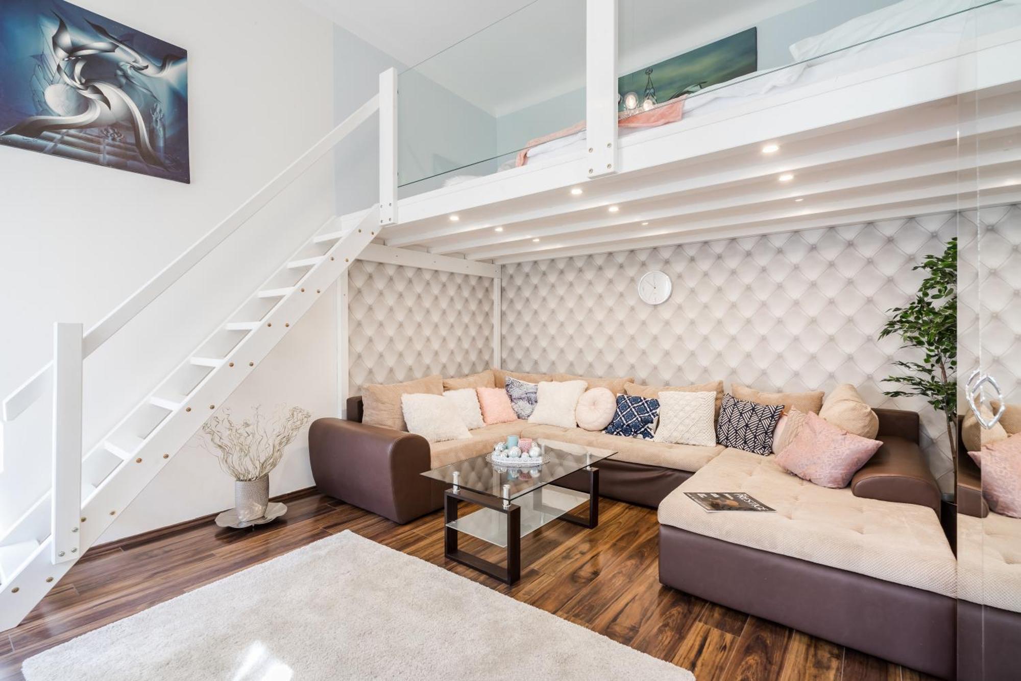 Bpr Stylish Mosaic Home With Terrace Budapeste Exterior foto